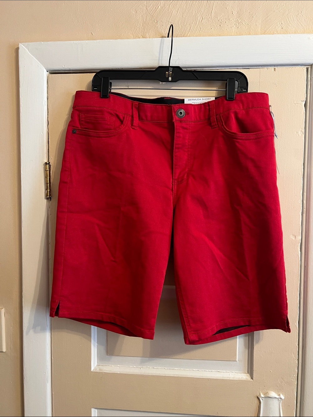 Liz Claiborne Red Women's Bermuda Shorts